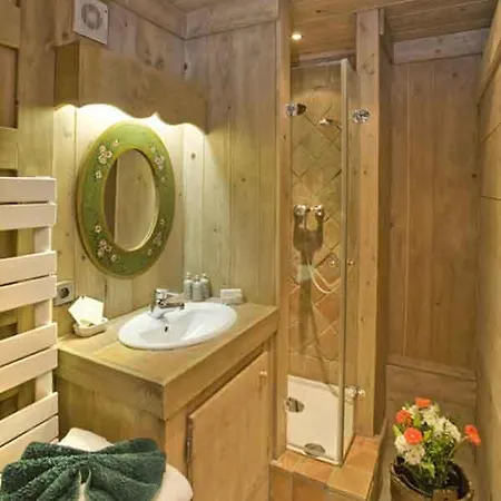 Сasa de vacaciones Sleeps 12 Pool